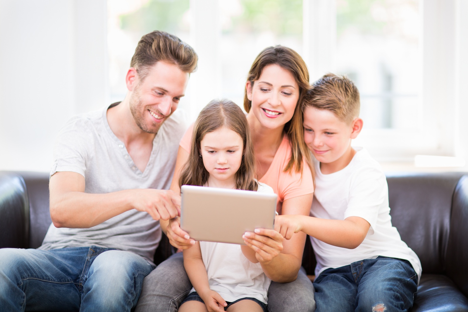 Smart Connectivity for Everyday Needs